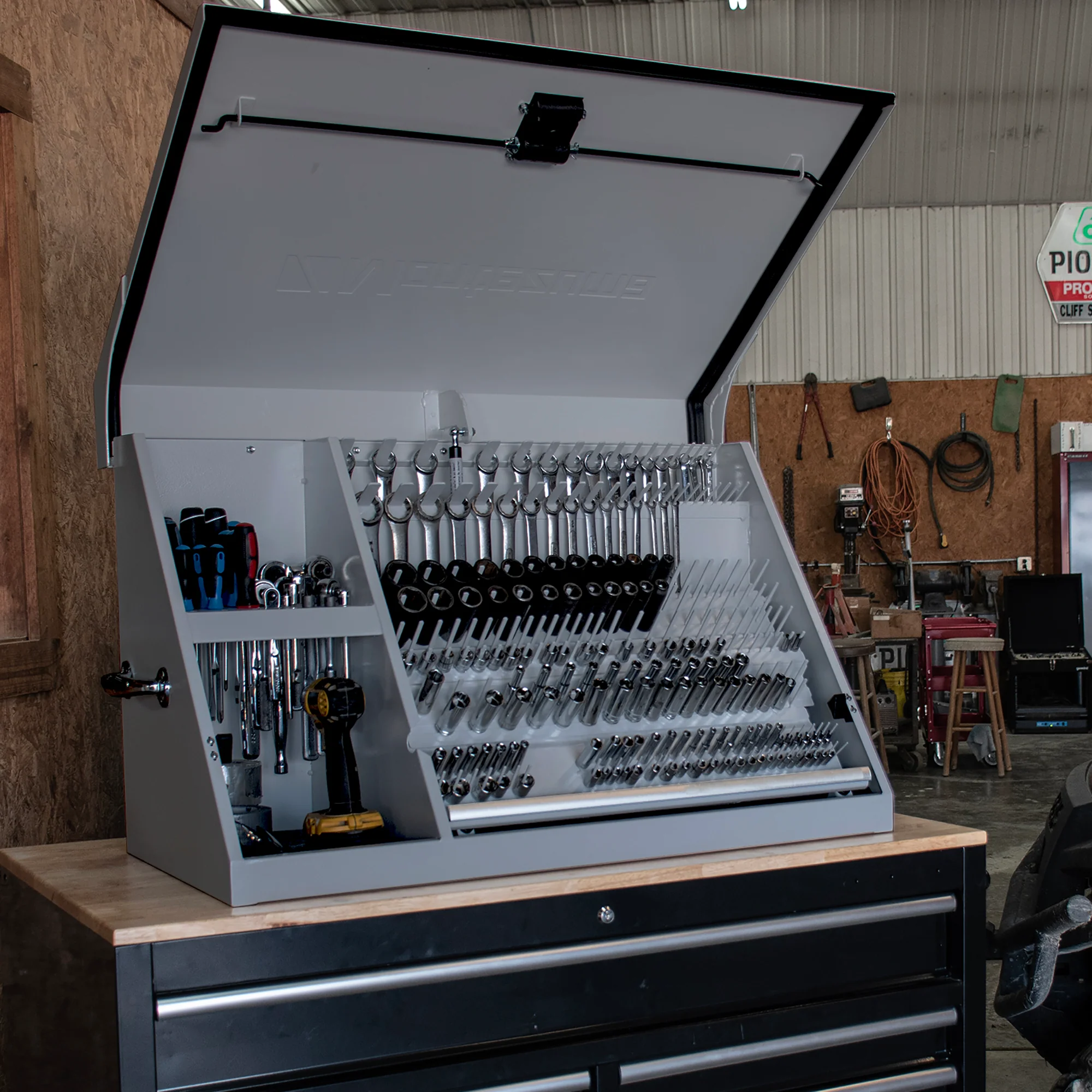 36 x 17 in. Steel Triangle Toolbox in Gray - Image 6